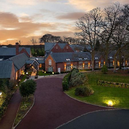 Delta Hotels By Marriott Worsley Park Country Club Kültér fotó