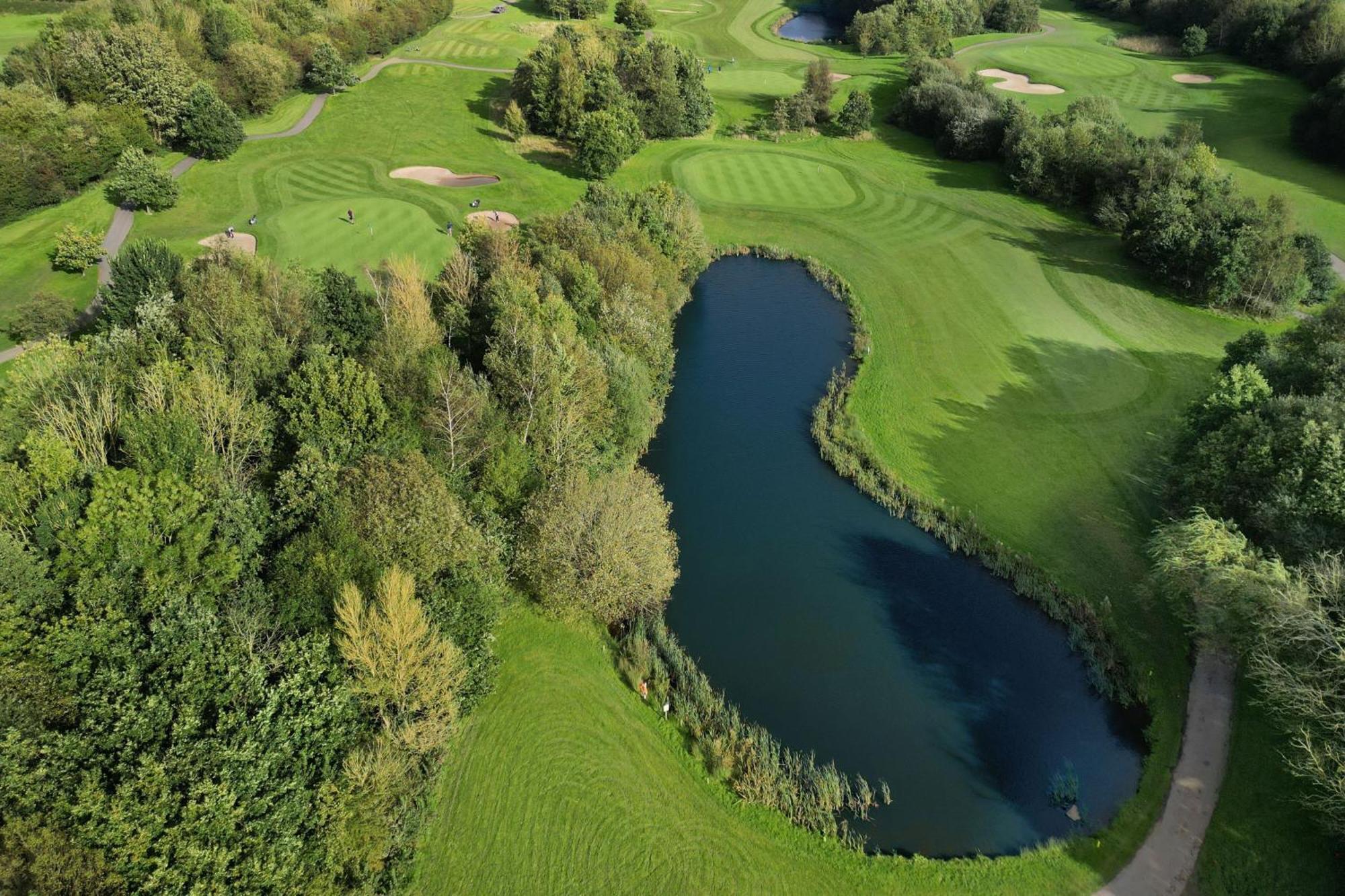 Delta Hotels By Marriott Worsley Park Country Club Kültér fotó