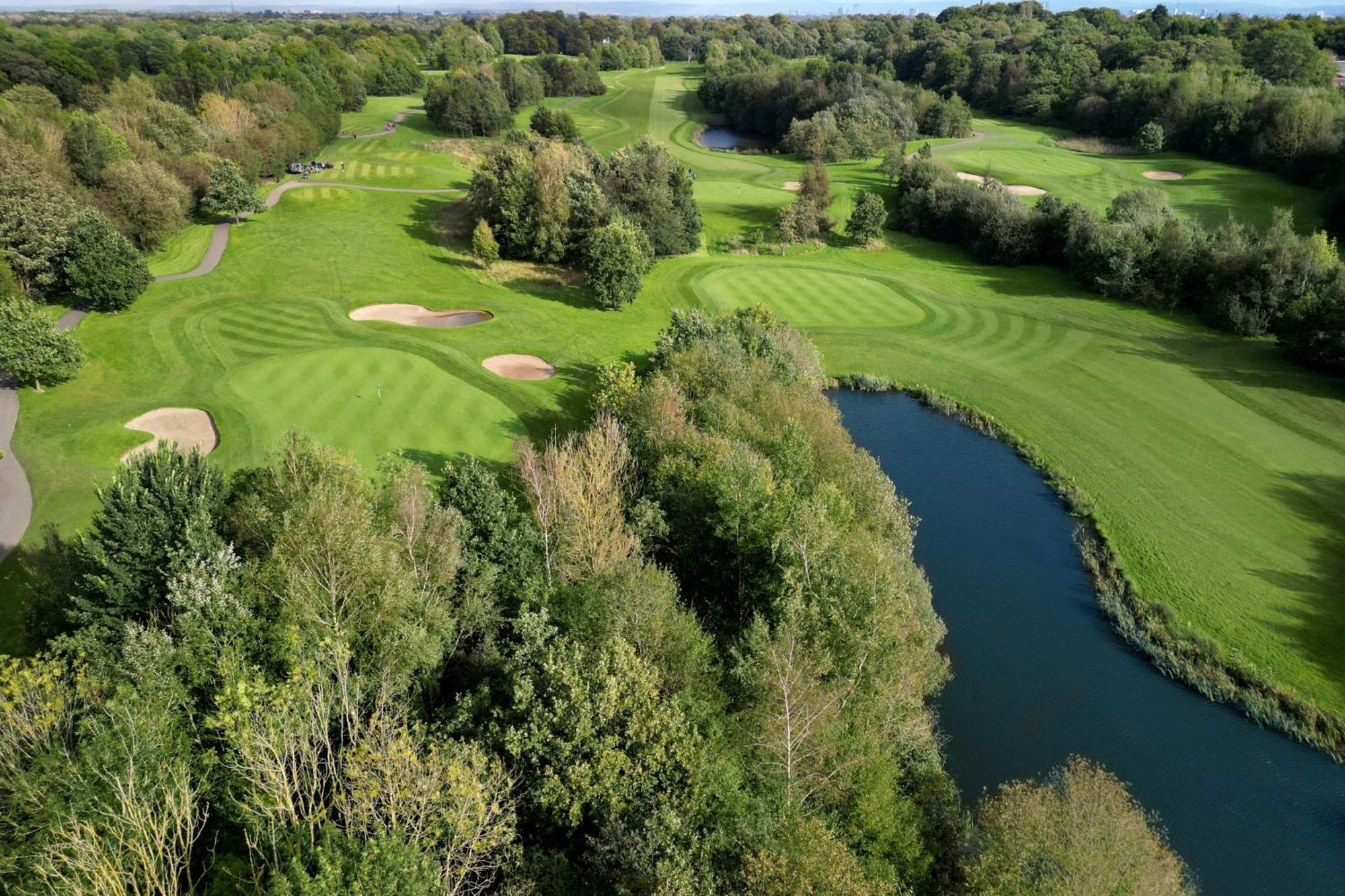 Delta Hotels By Marriott Worsley Park Country Club Kültér fotó
